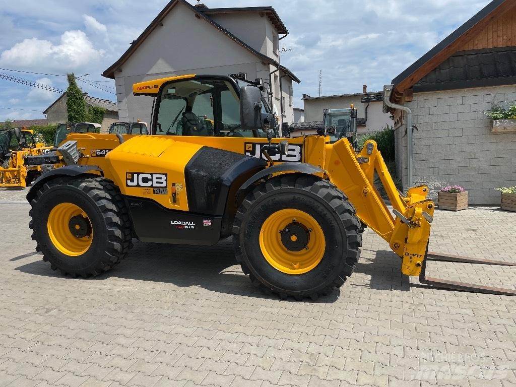 JCB 541-70 Agri Plus 農業用伸縮臂裝載機