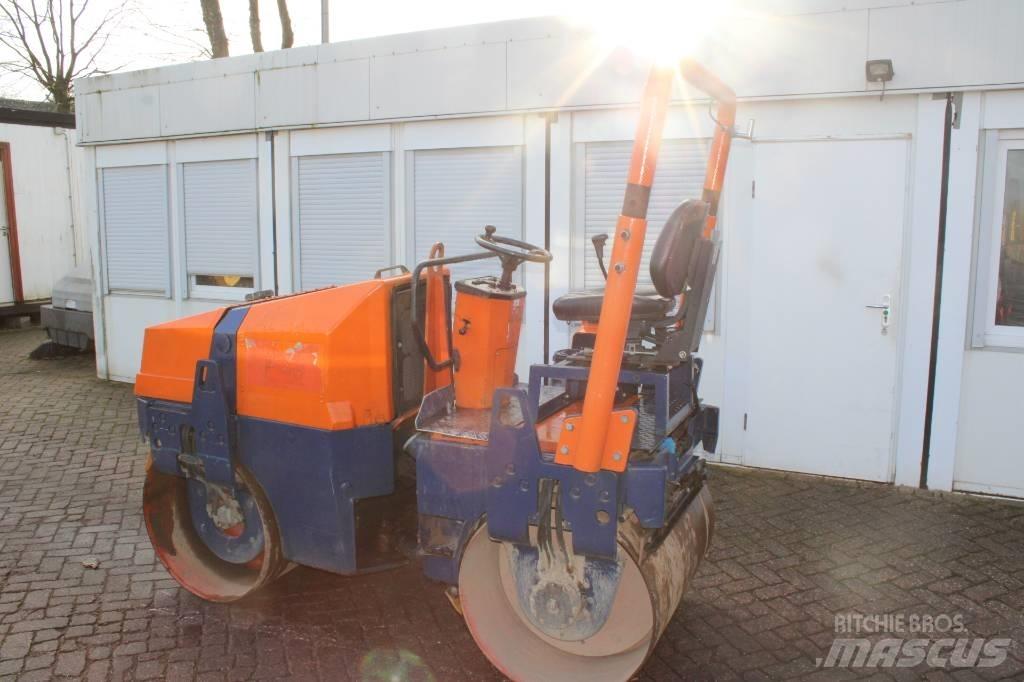 Ammann AV 23 E 雙輪滾壓機