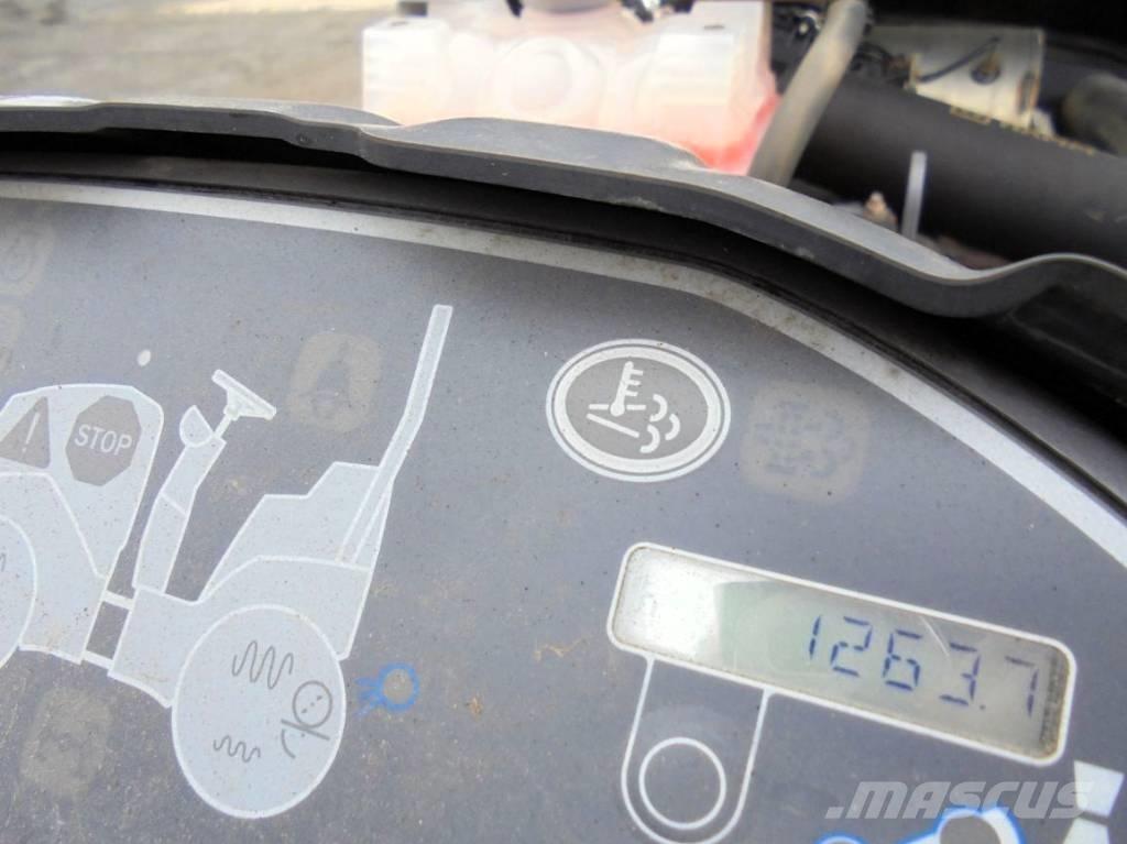 Hamm HD 12i VV 雙輪滾壓機