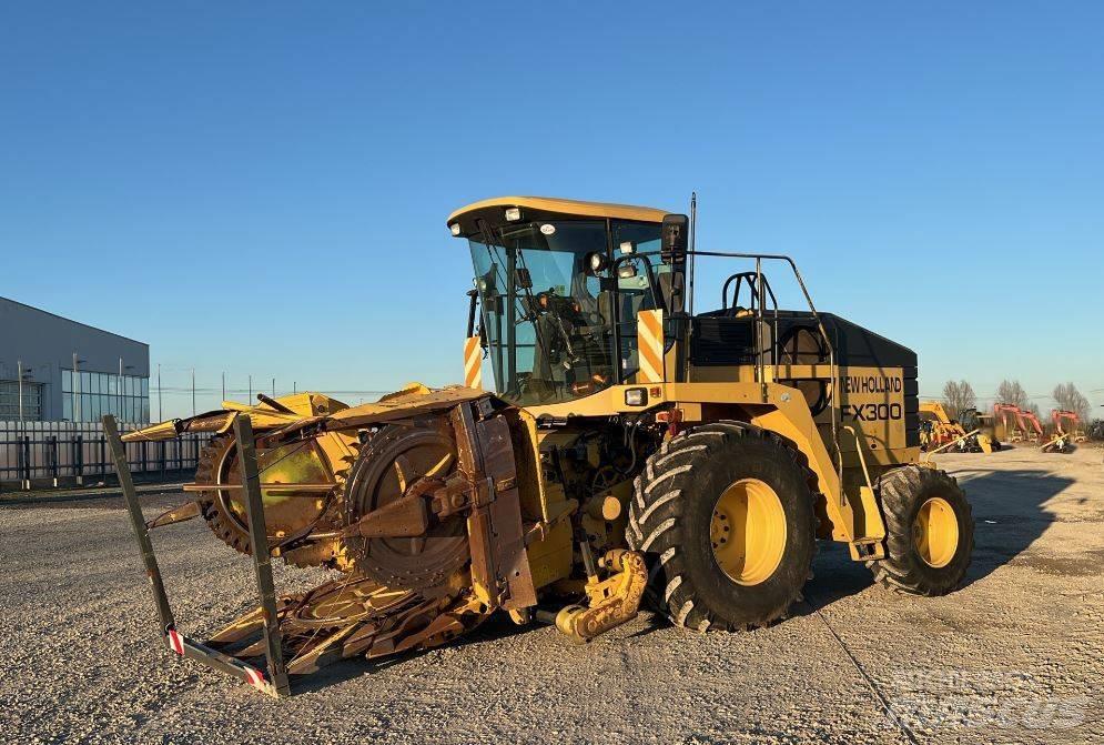 New Holland FX 300 自走式飼料採集機