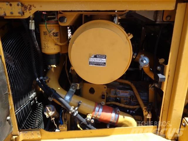 CAT D 6 R II 履帶推土機