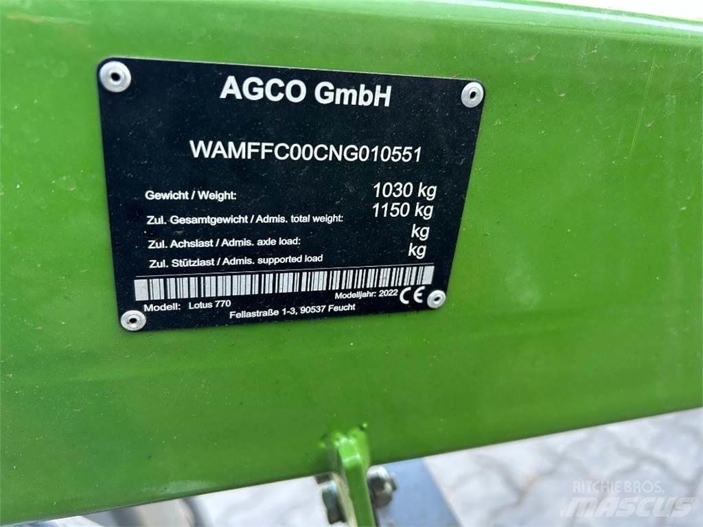 Fendt Lotus 770 耙與翻草機