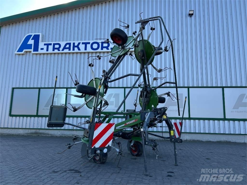 Fendt Lotus 770 耙與翻草機