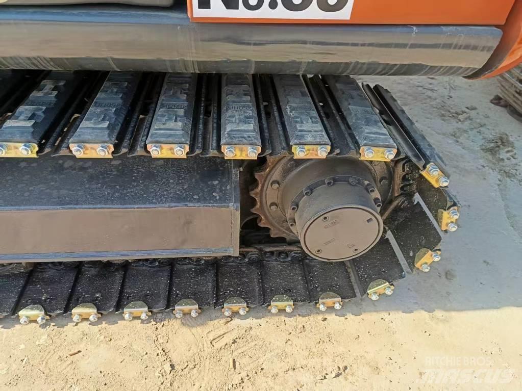 Hitachi ZX 70 中型挖土機/掘鑿機/挖掘機 7t-12t