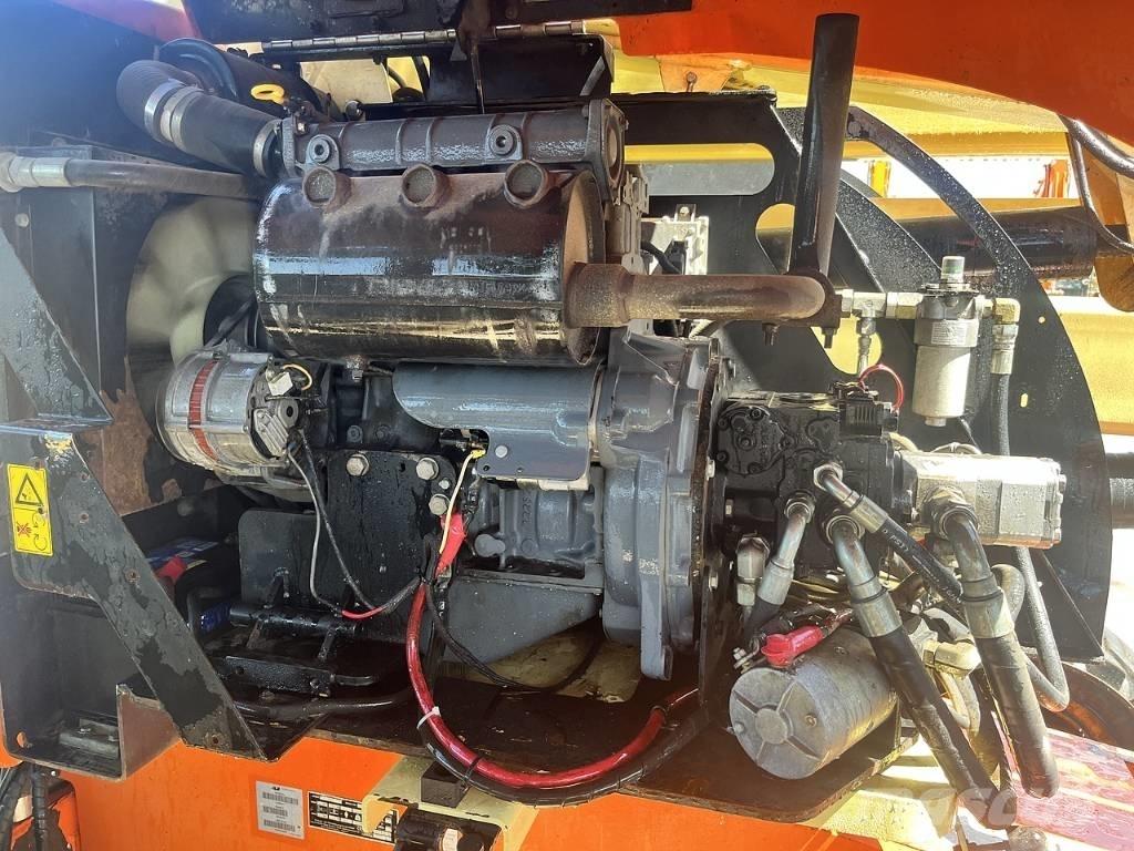 JLG 450 AJ II 曲臂高空作業車