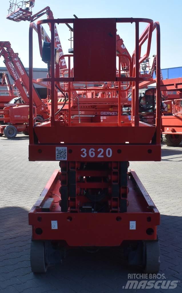 Haulotte Compact 12 剪式升降機