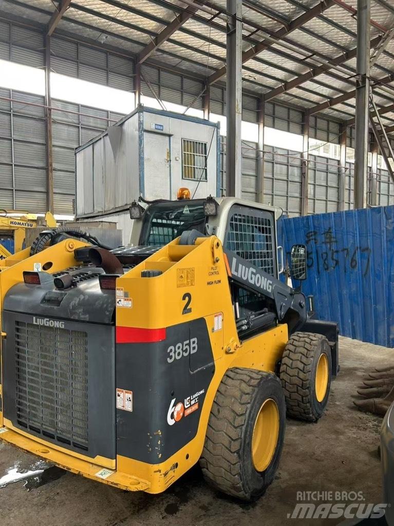 LiuGong 385 B 滑移轉向裝載機