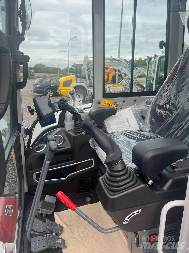 Takeuchi TB350R 小型挖土機/掘鑿機<7t(小型挖掘機)