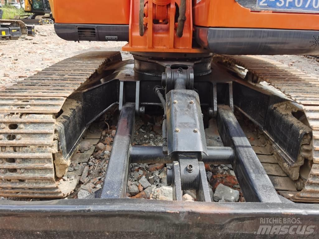 Doosan DX75 小型挖土機/掘鑿機<7t(小型挖掘機)