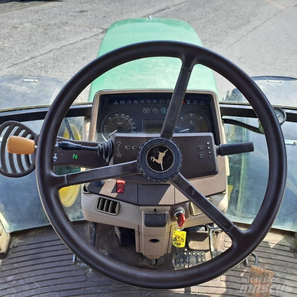 John Deere 6910 曳引機