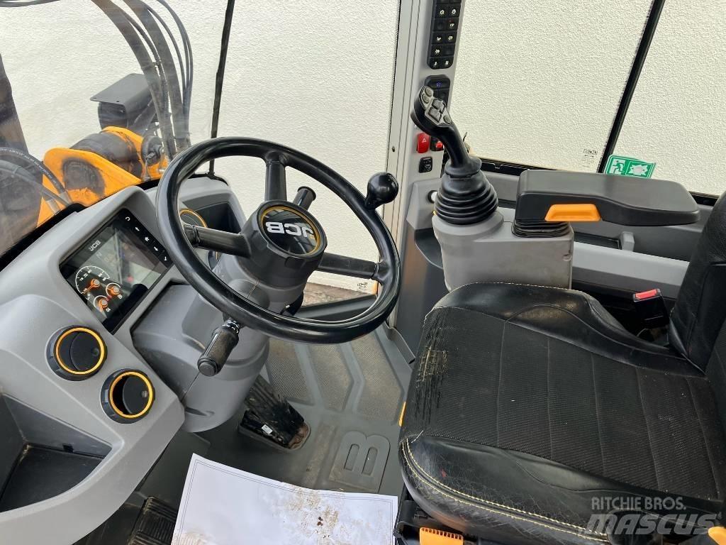 JCB 413S 輪胎式裝載機