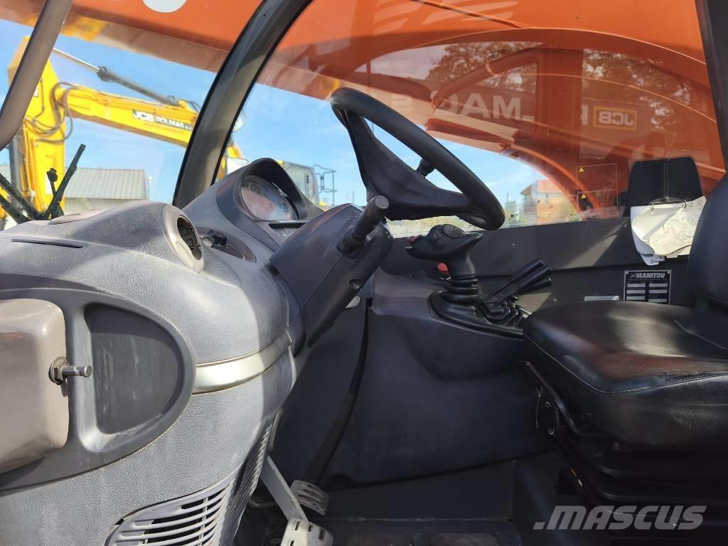 Manitou MT 1840 伸縮臂操作車