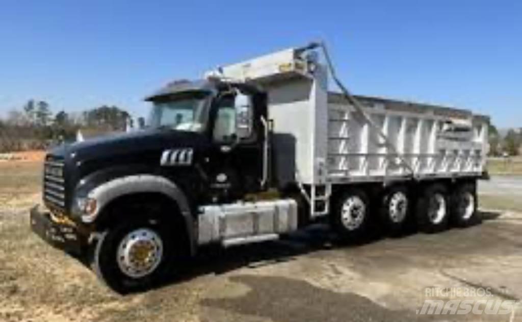 Mack GU 713 傾卸式卡車
