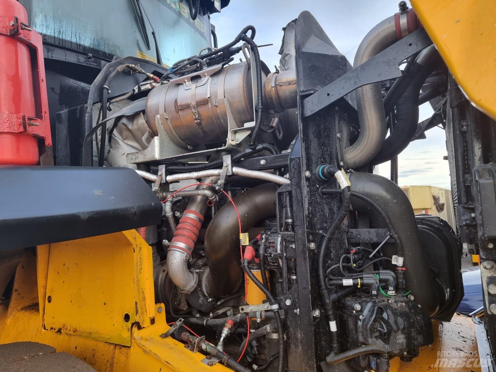 JCB 437 Hi-Tip 輪胎式裝載機