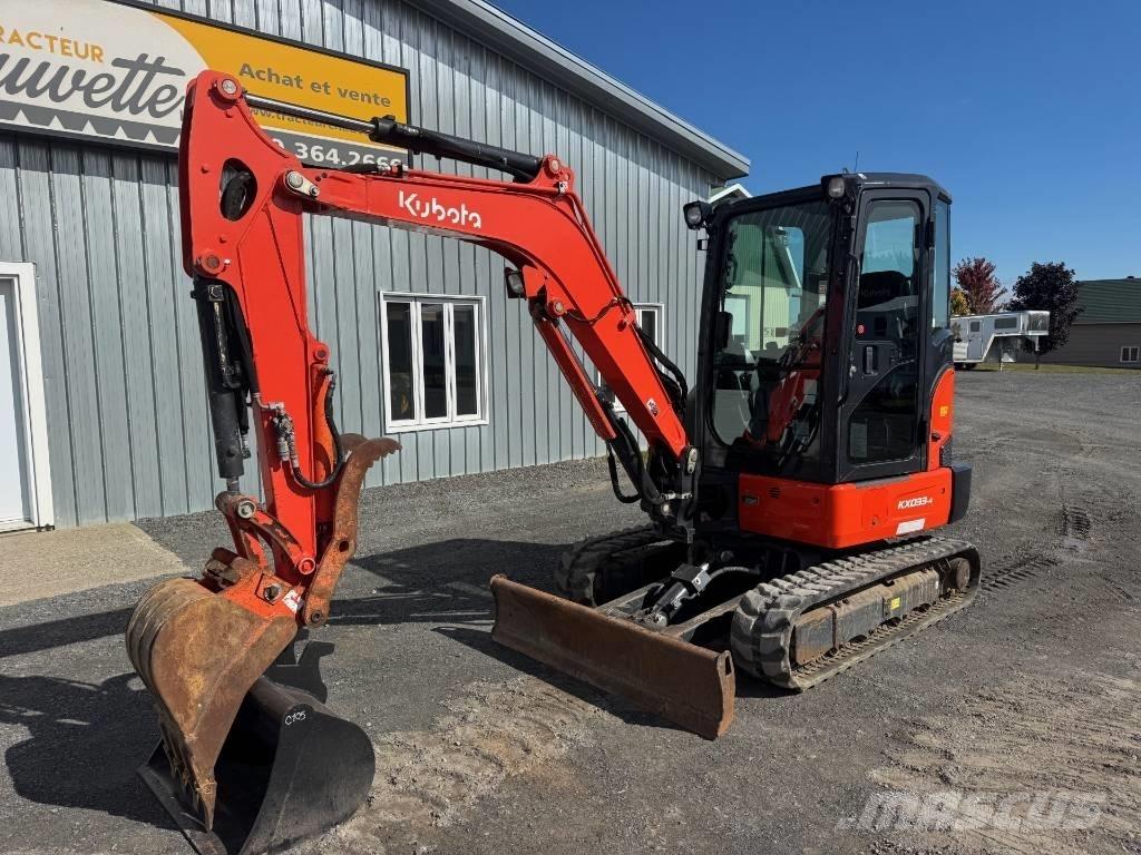 Kubota KX 033-4 小型挖土機/掘鑿機<7t(小型挖掘機)