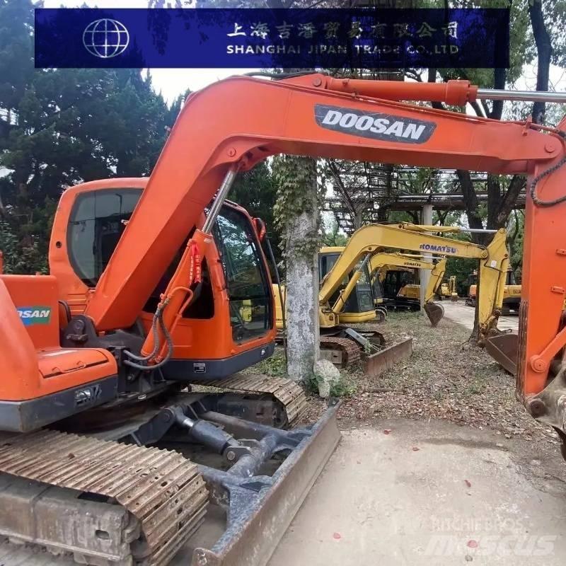 Doosan DX 75-9 C 小型挖土機/掘鑿機<7t(小型挖掘機)