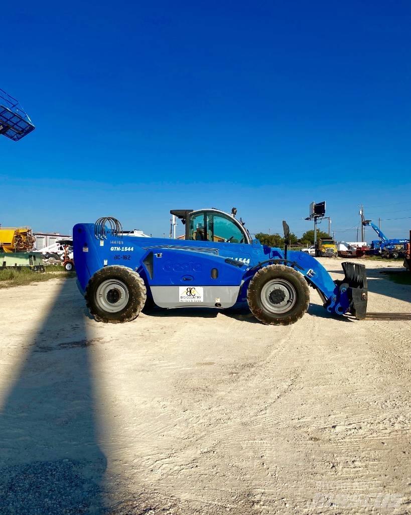 Genie GTH 1544 伸縮臂操作車