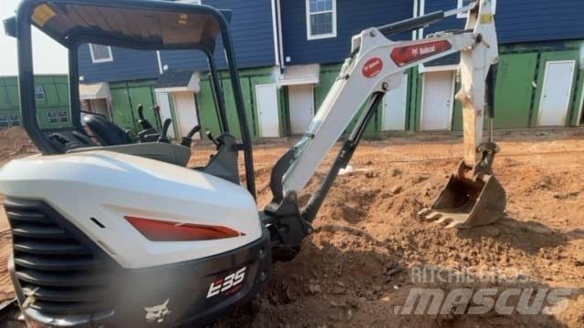 Bobcat E 35 小型挖土機/掘鑿機<7t(小型挖掘機)