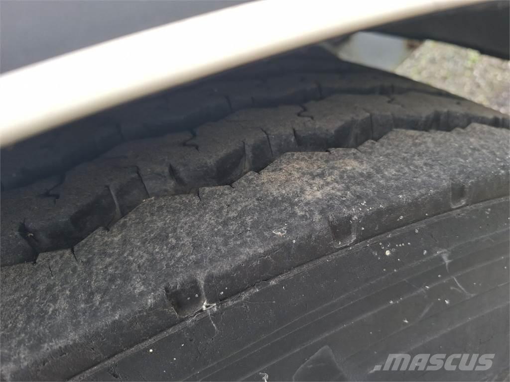 Jyki Sorakärry 傾卸式拖車