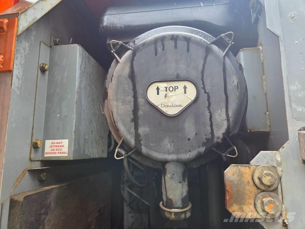 Hitachi ZX 210 LC-3 履帶式 挖土機/掘鑿機/挖掘機