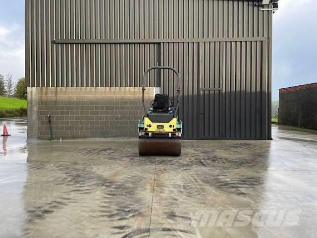 Ammann 26 雙輪滾壓機