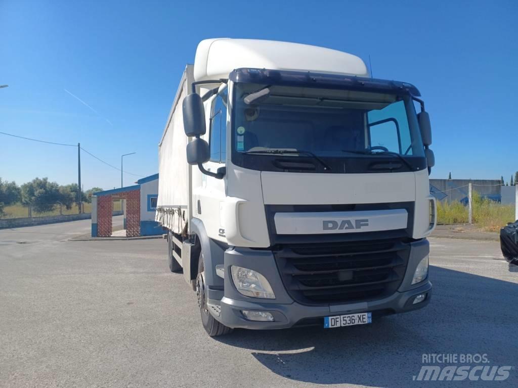 DAF CF 400 篷布卡車