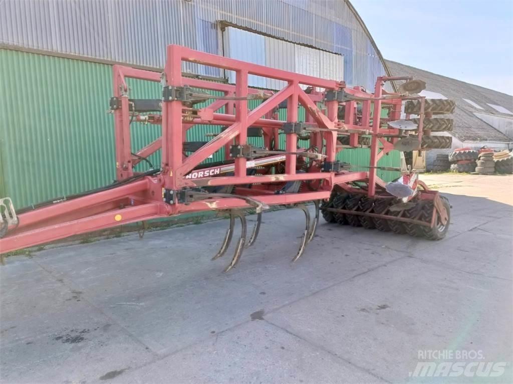 Horsch Tiger 4AS 中耕管理機