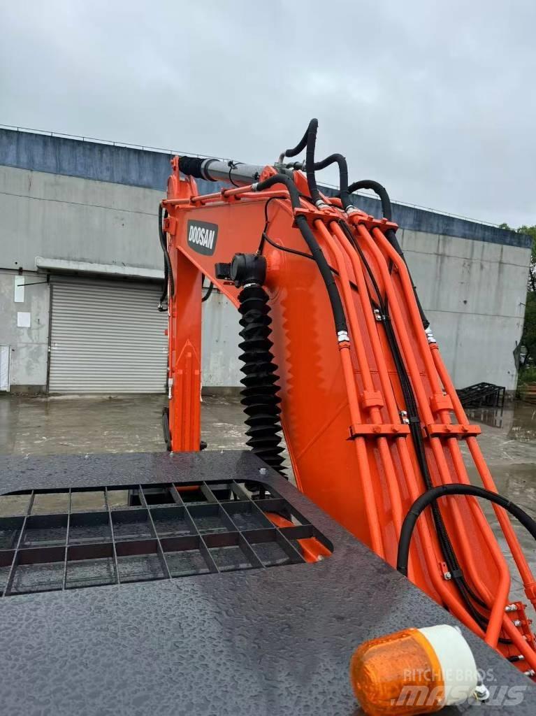 Doosan DX 225 LCA 履帶式 挖土機/掘鑿機/挖掘機