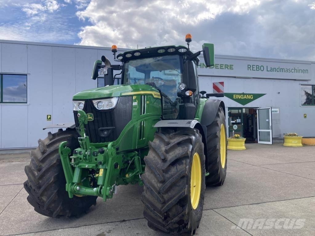 John Deere 6R 250 曳引機