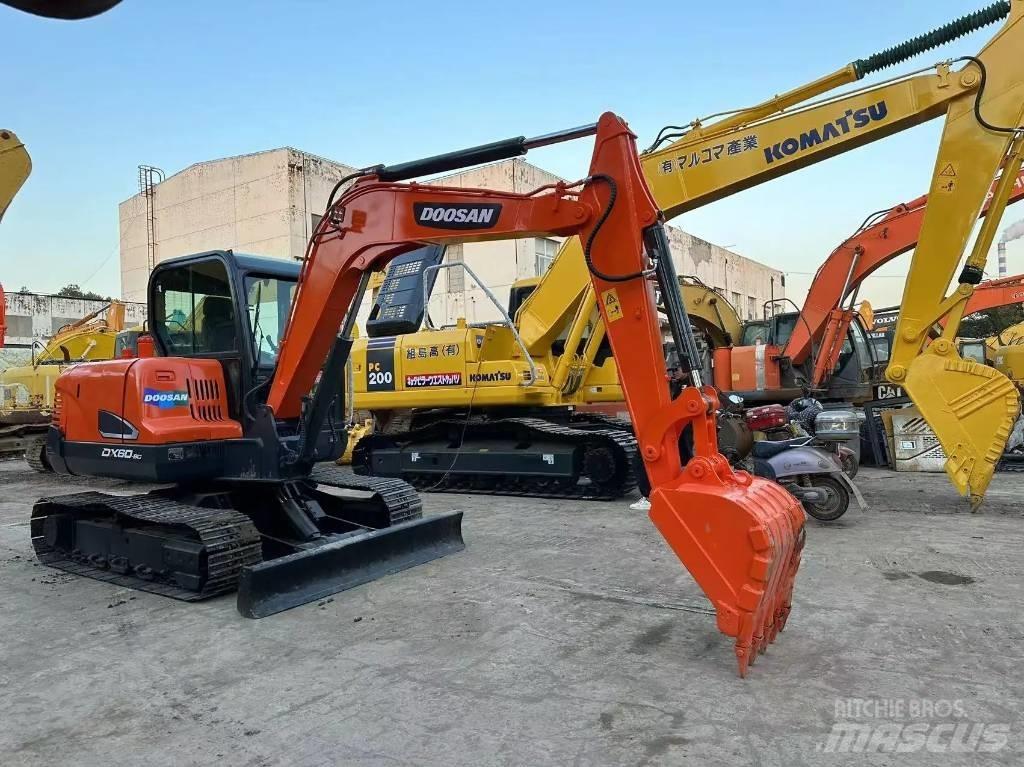 Doosan DX60-9C 小型挖土機/掘鑿機<7t(小型挖掘機)