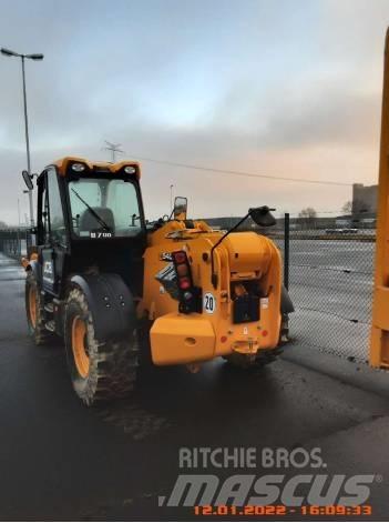 JCB 540-140 伸縮臂操作車