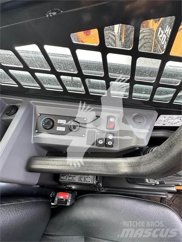 Hyundai HT100V 滑移轉向裝載機