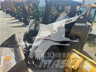 Terex R260S 滑移轉向裝載機
