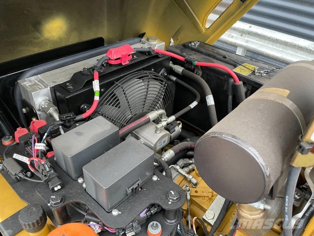 CAT CB2.5 GC 雙輪滾壓機