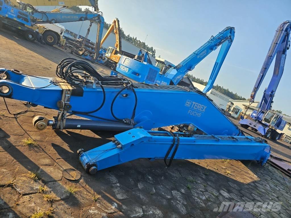 Fuchs MHL 380 底盤和懸架
