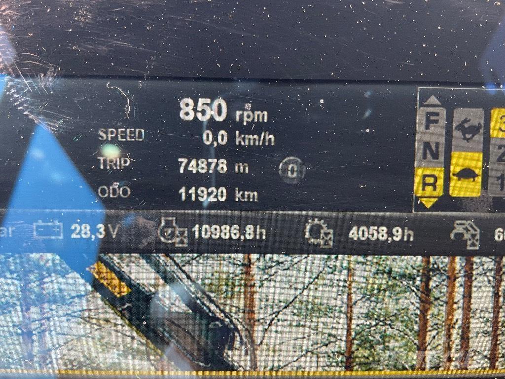 Ponsse BUFFALO 8W 集運機