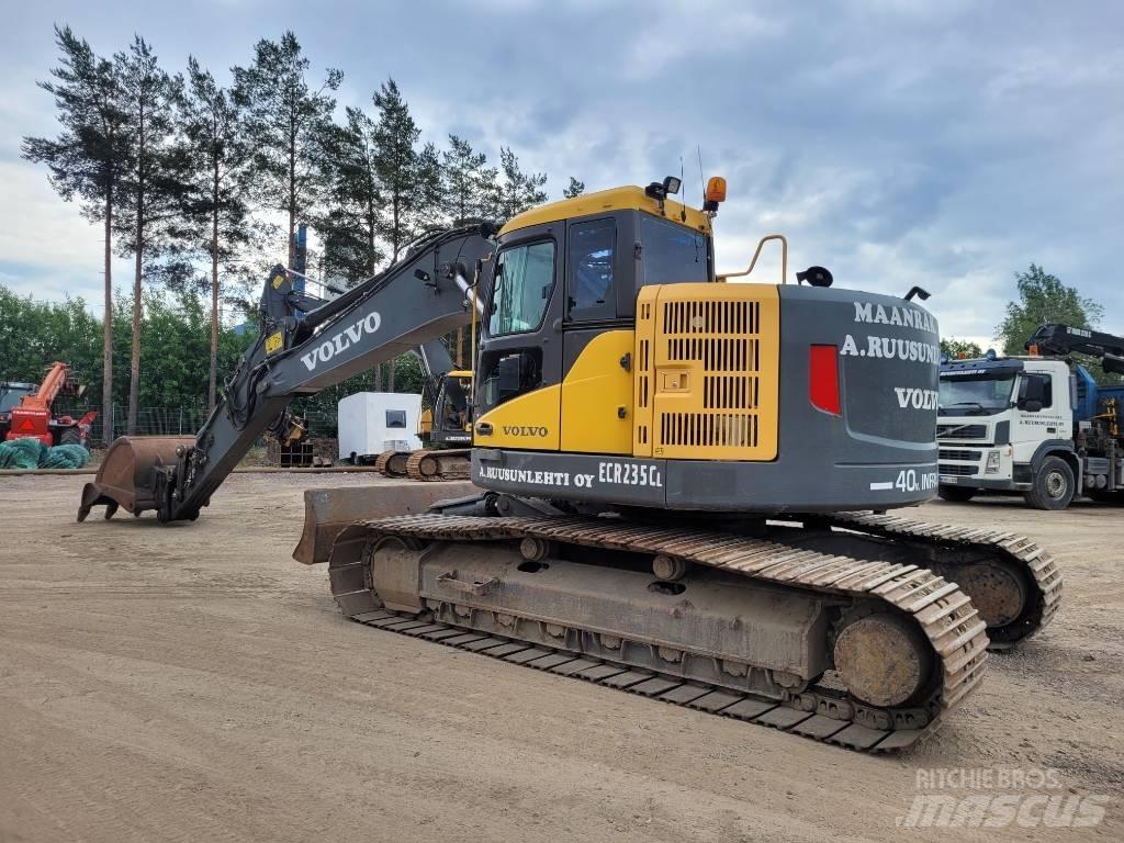Volvo ECR 235 C L 履帶式 挖土機/掘鑿機/挖掘機