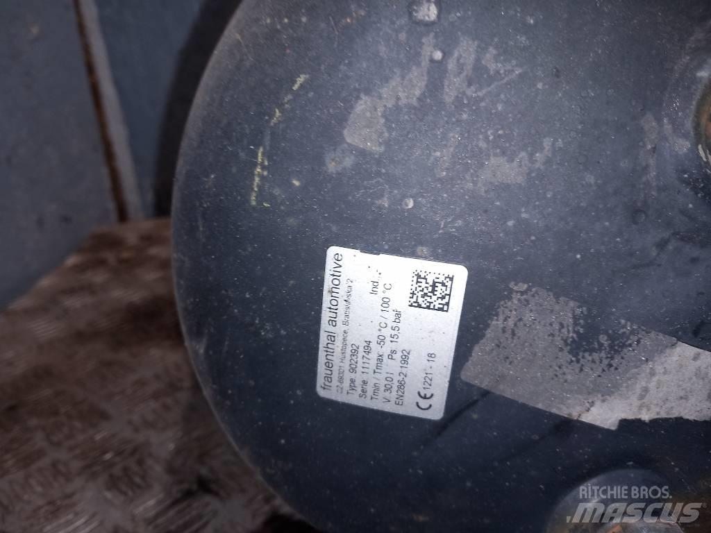 Volvo FH 12      20485245 煞車器