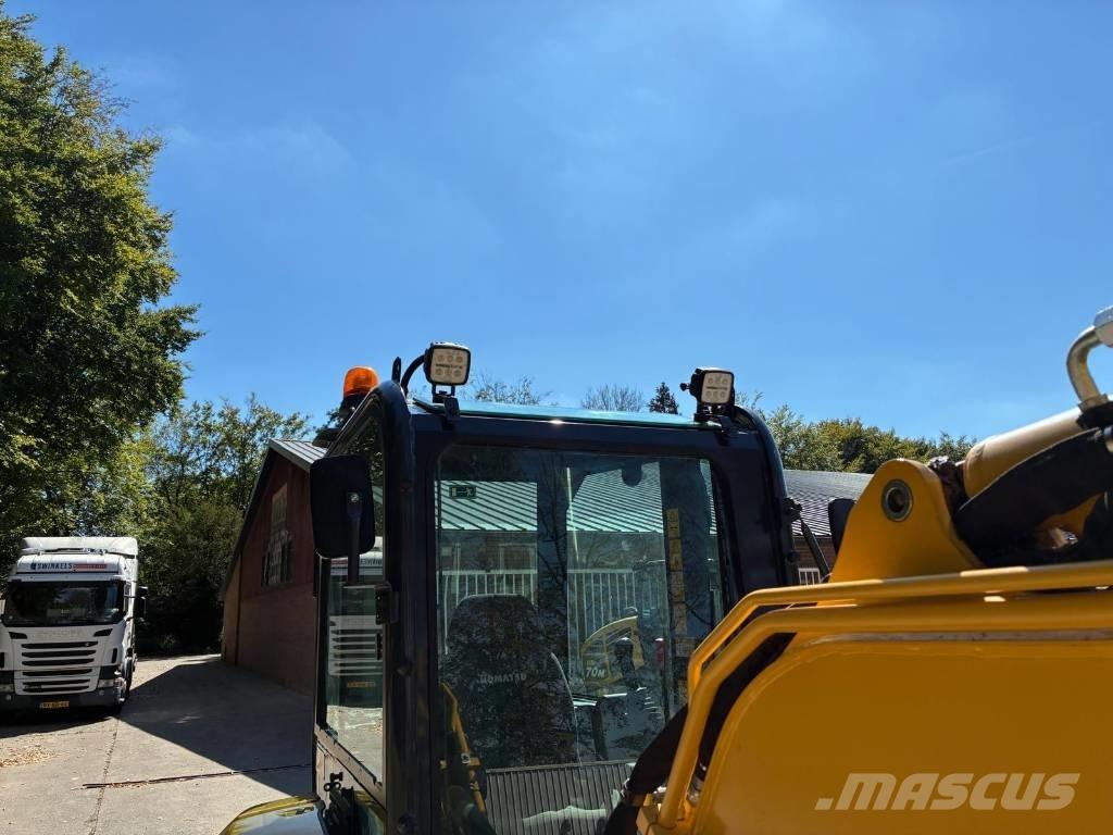 Komatsu PC26MR-5 小型挖土機/掘鑿機<7t(小型挖掘機)