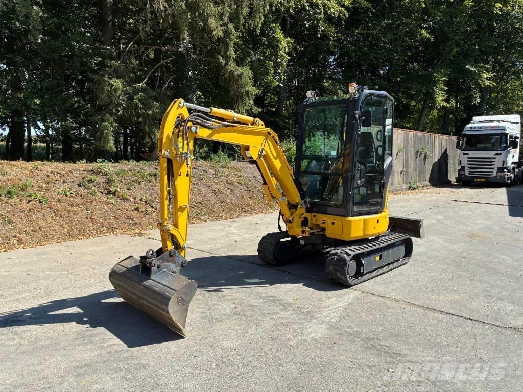 Komatsu PC26MR-5 小型挖土機/掘鑿機<7t(小型挖掘機)
