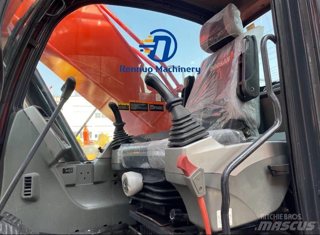 Doosan DX 300 履帶式 挖土機/掘鑿機/挖掘機