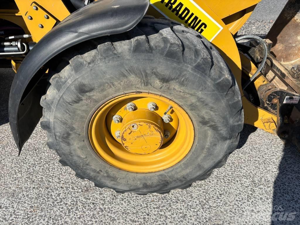 CAT 906 M 輪胎式裝載機