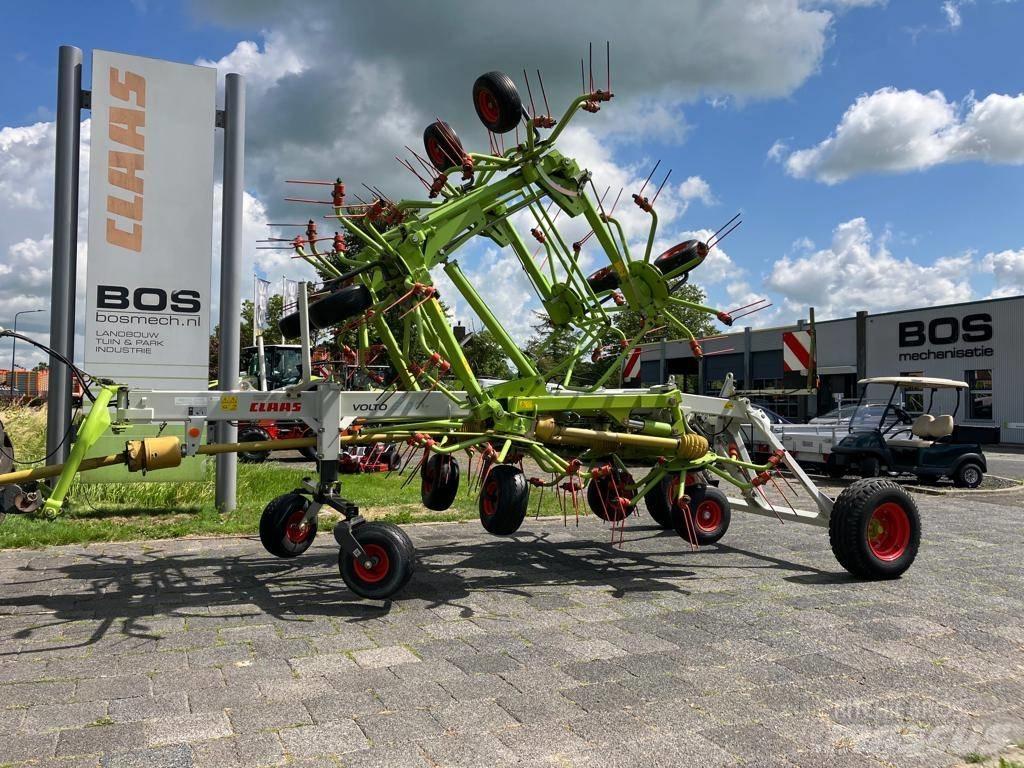 CLAAS Volto 1300 T 耙與翻草機