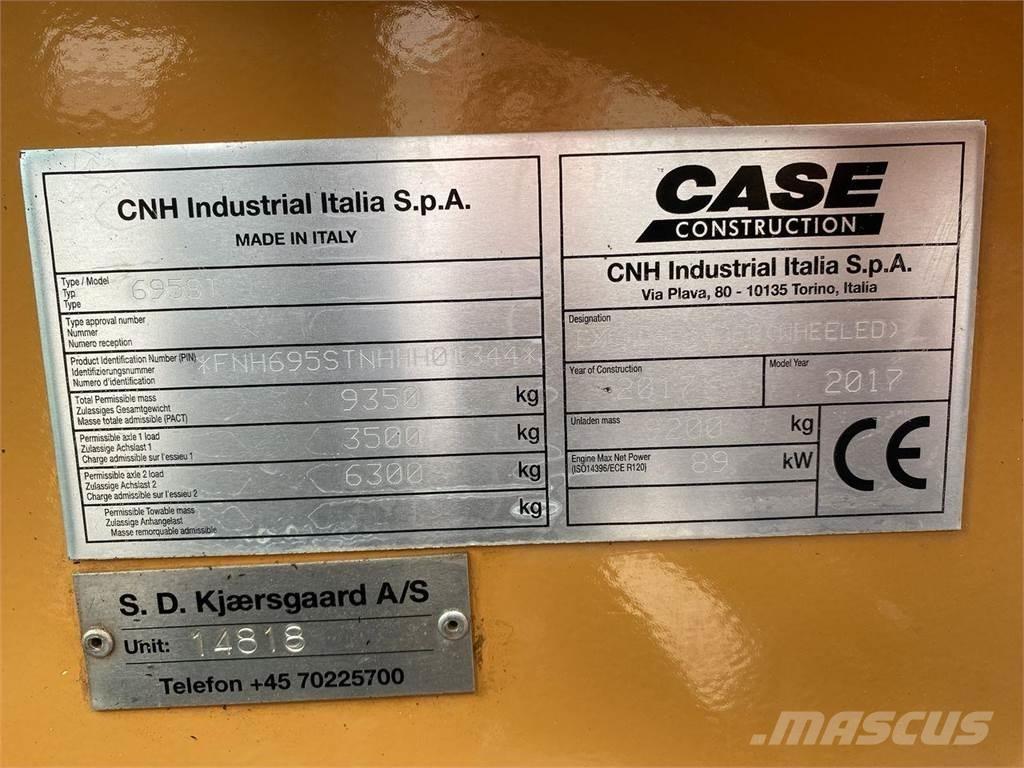 CASE 695 ST 反鏟裝載機