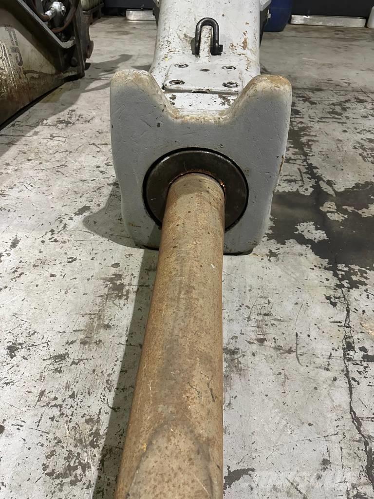 Furukawa F45LN 鐵鎚/碎石機