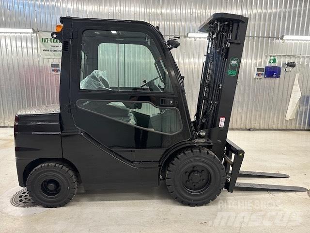 Toyota 52-8 FD 30 柴油卡車