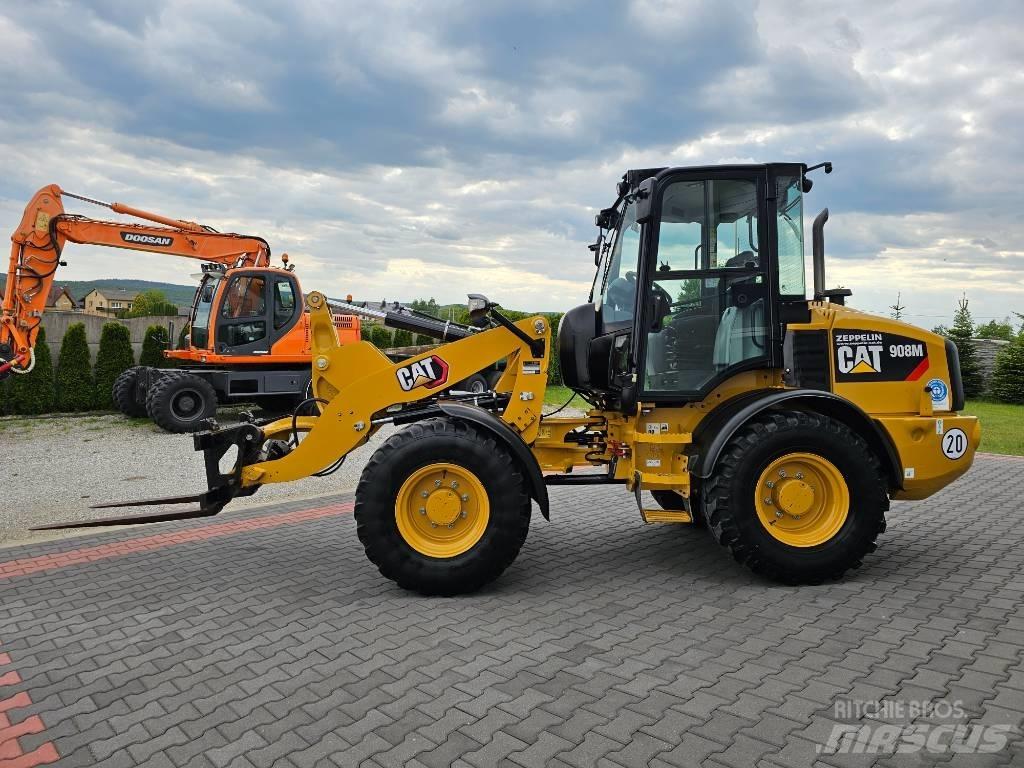 CAT 908 M 輪胎式裝載機