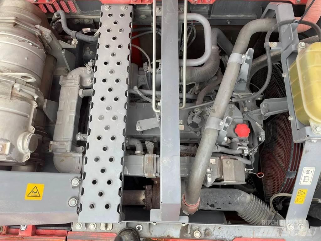 Hitachi ZX300LC-6 履帶式 挖土機/掘鑿機/挖掘機