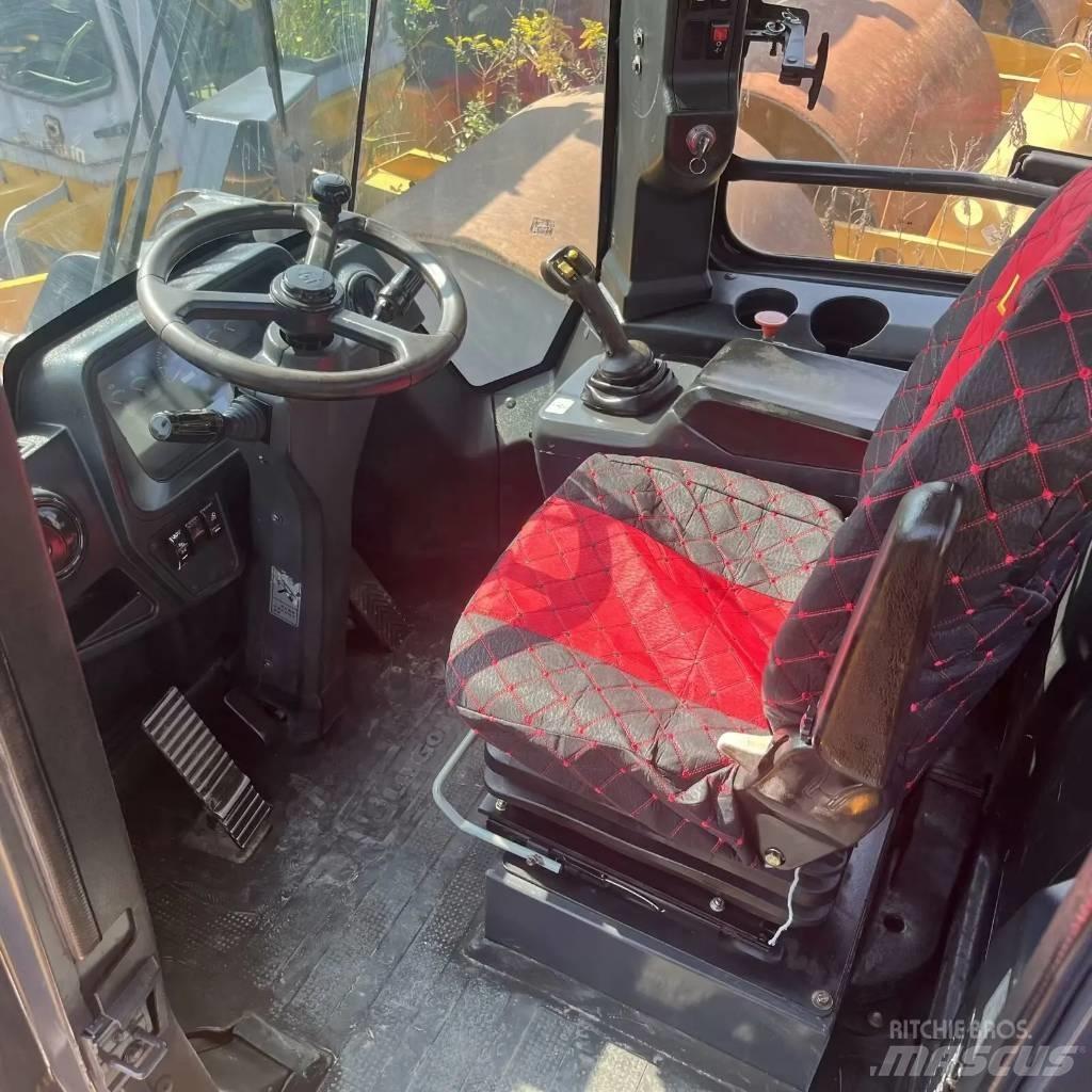 LiuGong 862 輪胎式裝載機