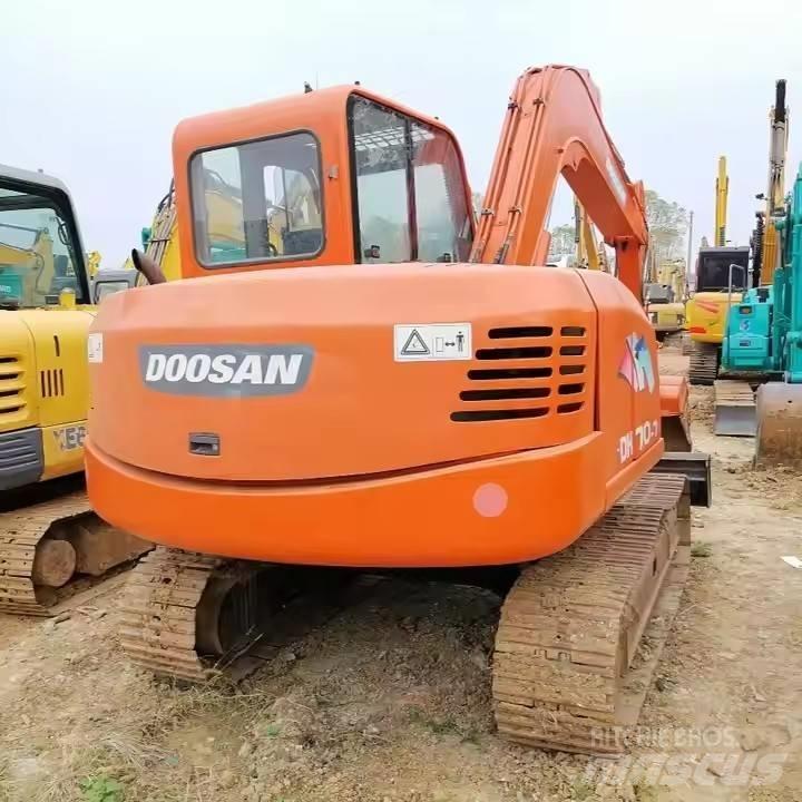 Doosan DH70-7 履帶式 挖土機/掘鑿機/挖掘機